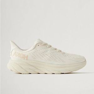 Hoka Clifton 8 Eggnog - New In the Box!